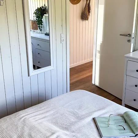 Nyaraló 6 Person In Sj Lund *