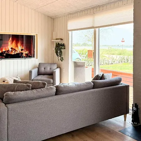 6 Person In Sj Lund Nyaraló *